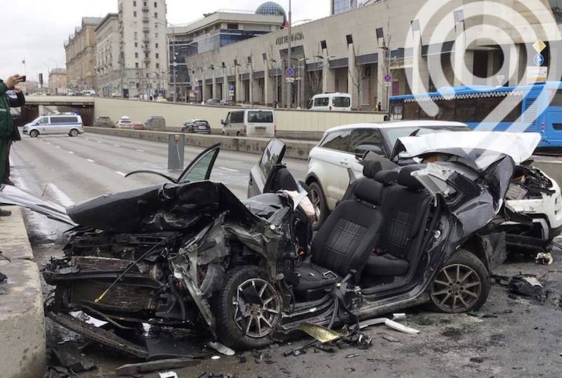 Автомобиль, из-за которого произошло ДТП на Новинском бульваре, более 400 раз нарушал скоростной режим в 2021 году