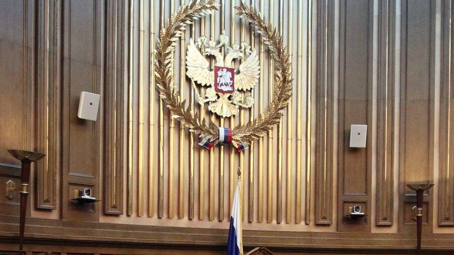 Верховный суд России отказался отменять в стране масочный режим