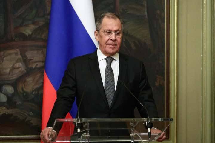 Глава МИД России заявил, что отношения с Западом достигли дна и мира