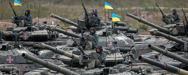 В России насчитали 500 украинских танков, готовых для атаки Донбасса