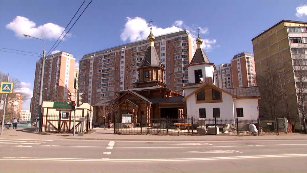В Москве возвели храм в честь 12 апостолов