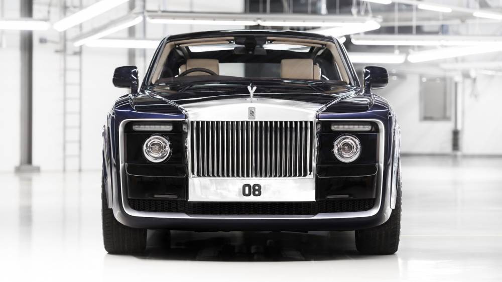 Новый рекорд автомобильных продаж поставили в Rolls-Royce