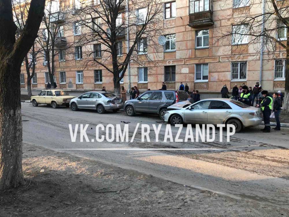 На улице Гагарина в Рязани произошло массовое ДТП