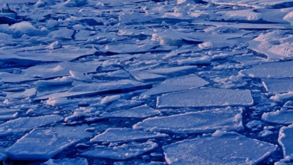 Рыбак вышел на лед казанского озера Кабан и погиб