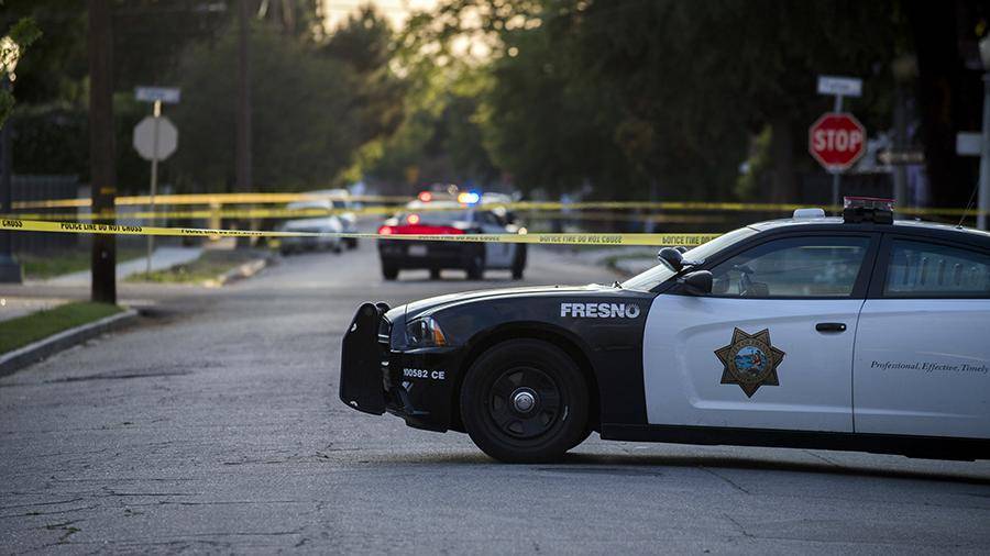 В Калифорнии женщина обнаружила в квартире тела трех убитых внуков