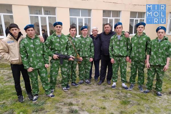 В Кизляре состоялась военно-спортивная игра «Победа»