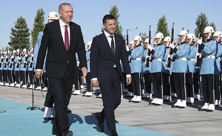 Hürriyet (Турция): наше сотрудничество не направлено против третьих стран