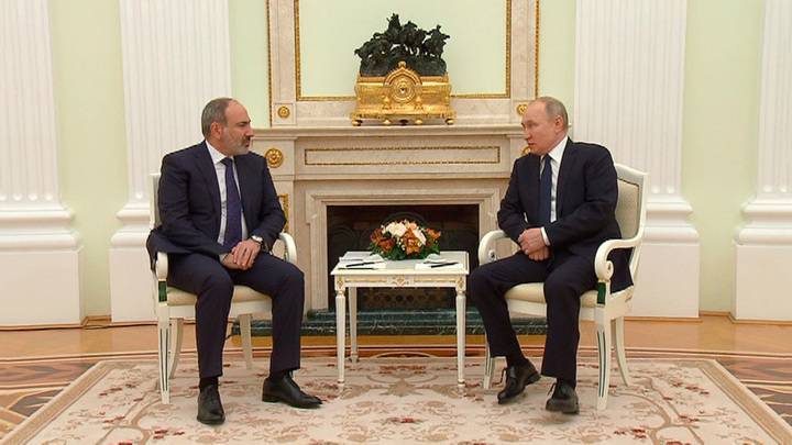 Армения доверяет "Спутнику V", договорилась с Россией о поставках