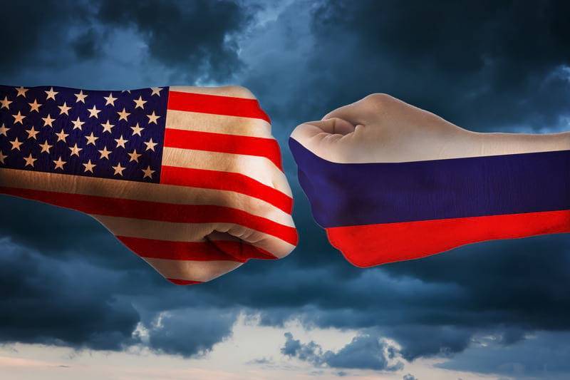 В Кремле назвали неадекватными заявления США о военных у границ с Украиной и мира