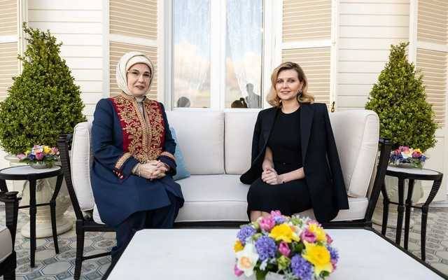 Зеленская продемонстрировала стильный образ на встрече с президентом Турции