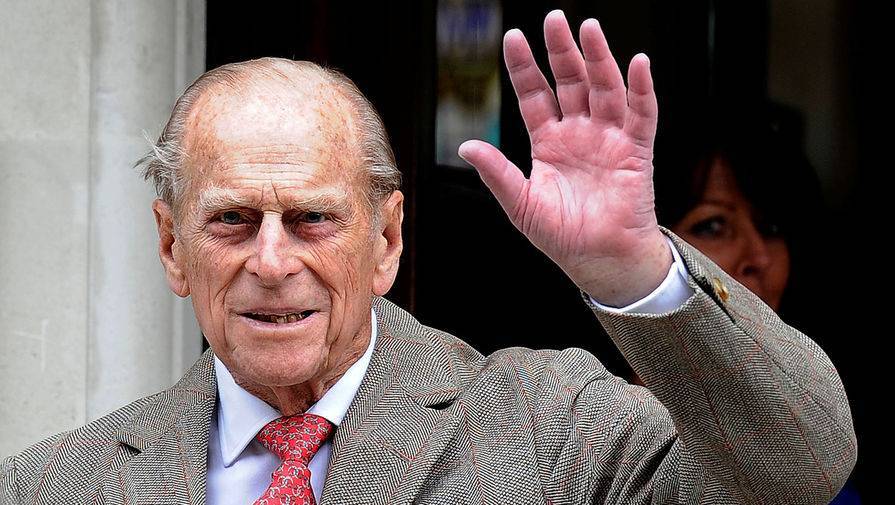 СМИ: принц Филипп просил принца Чарльза возглавить семью и позаботиться о королеве