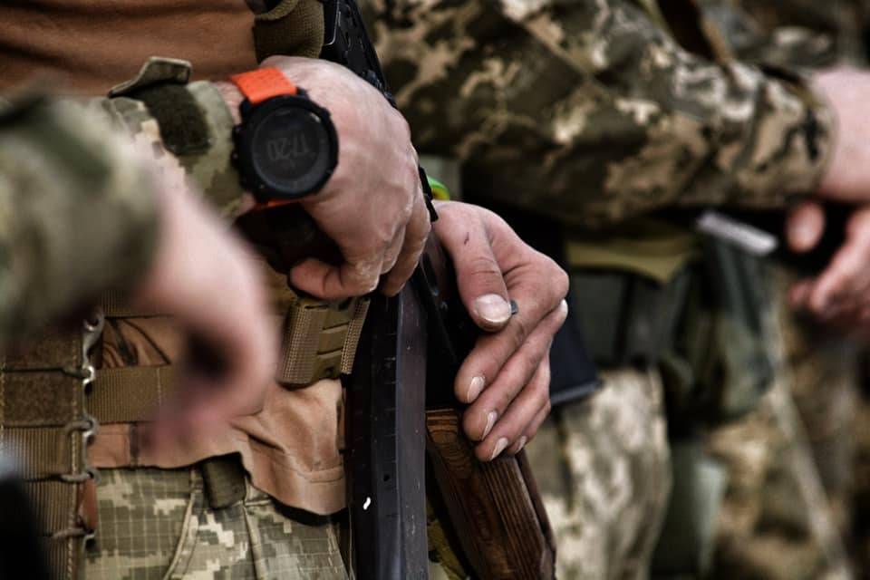 На Донбассе за сутки 5 обстрелов из гранатометов и пулеметов