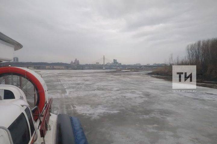 В Казанке спасатели обнаружили подо льдом тело рыбака