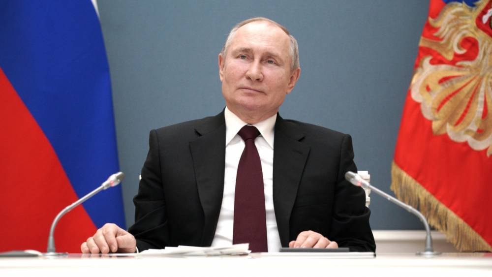 Путин поручил правительству создать Центральный музей российского казачества