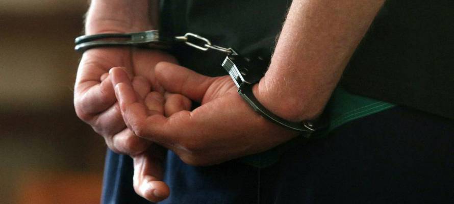 Суд в Карелии арестовал трех "сотрудников службы безопасности банка"