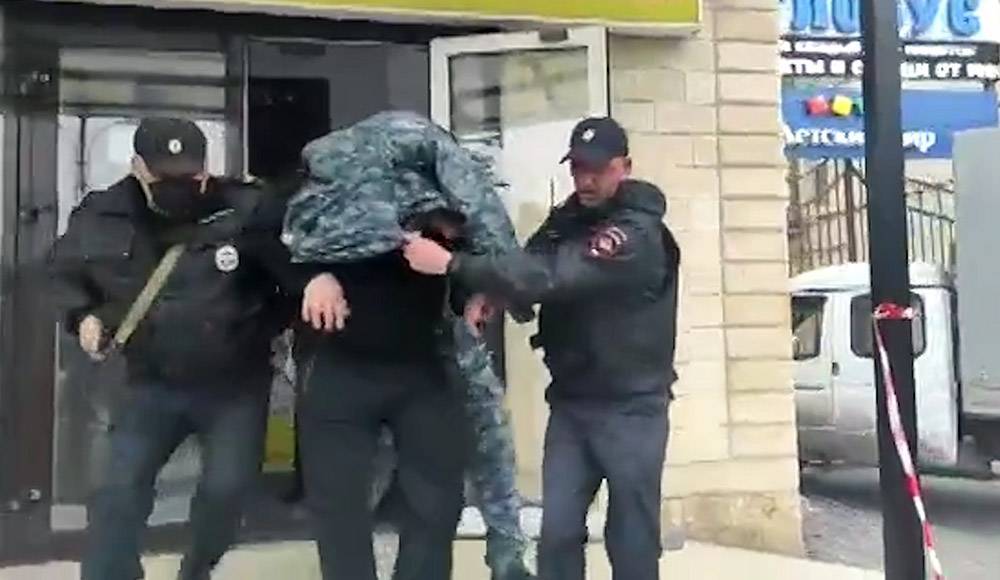 Во Владикавказе задержали захватившего заложников мужчину