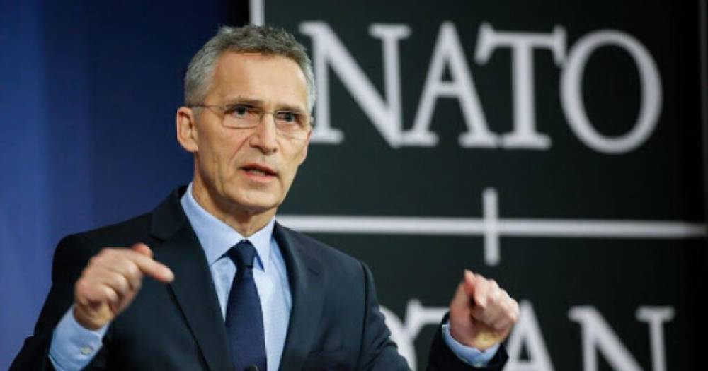 Генсек НАТО обратился к России по поводу наращивания войск у границ Украины