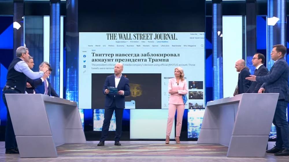 Матерный пост украинца проскочил в прямой эфир программы "Время покажет"