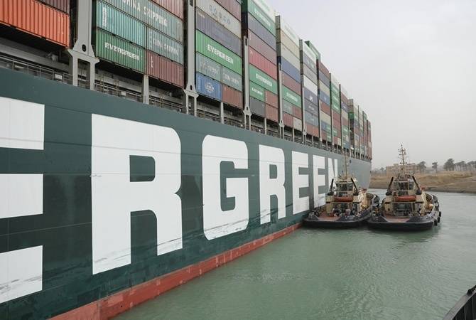 Египет арестовал контейнервоз Ever Given - до момента, пока владелец не заплатит миллиард