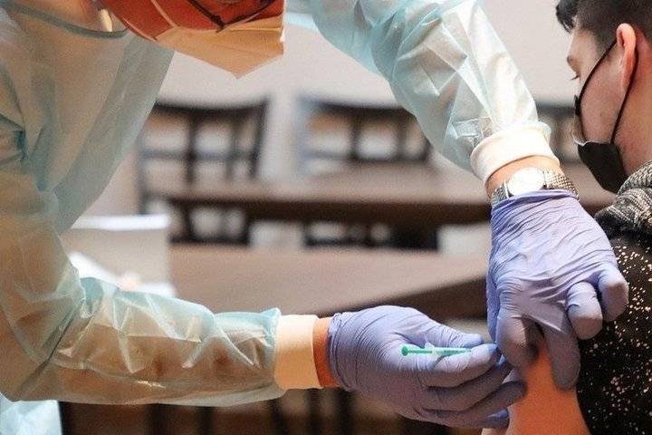 COVID-вакцинацию в Набережных Челнах прошли 27 тысяч человек