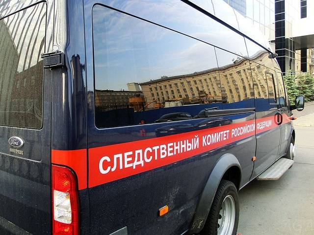 В Челябинской области машинист крана уронил крюк на рабочего