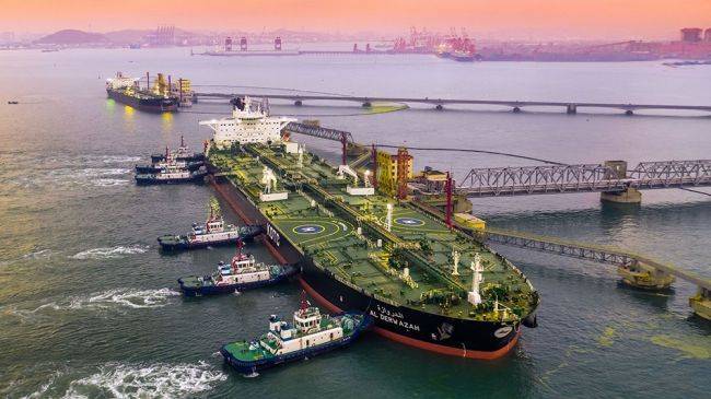 Китай пристрастился к иранской нефти: Россия отправила часть сырья в США