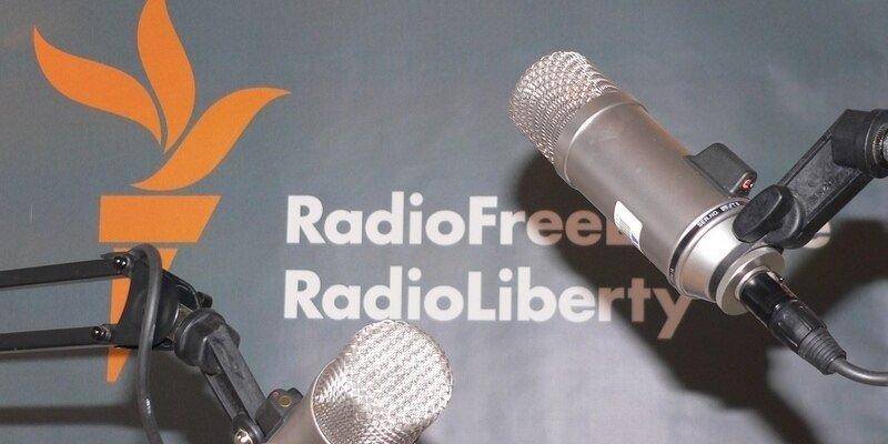 Радио Свобода и Настоящее время предложили части сотрудников покинуть Россию