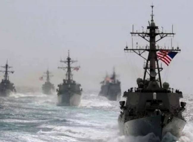 Российские корабли вышли в Черное море, куда направляются эсминцы США