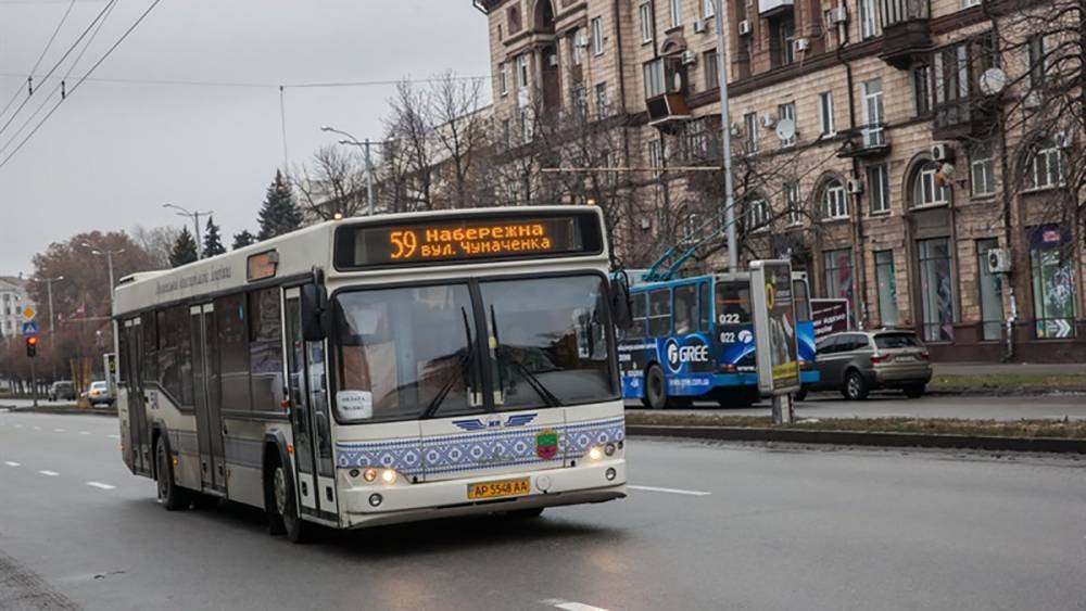 Усиление карантина в Запорожье: вводят спецпропуска на транспорт