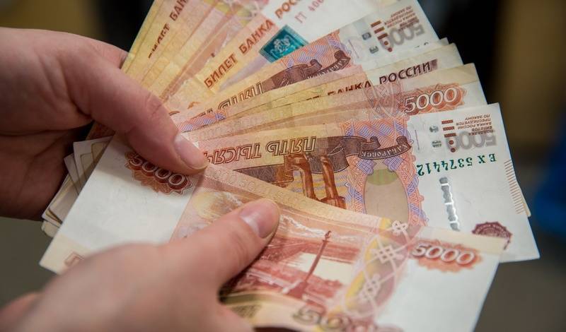 Госзнак: купюры в одну и пять тысяч рублей подделывают чаще других