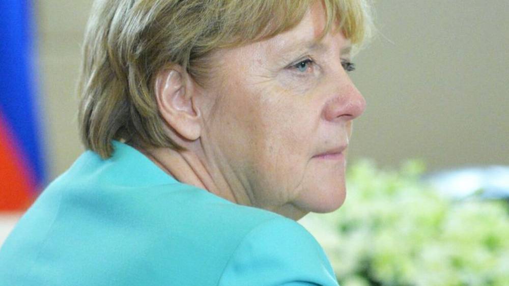 Стало известно, что Меркель вакцинируется от COVID-19 16 апреля