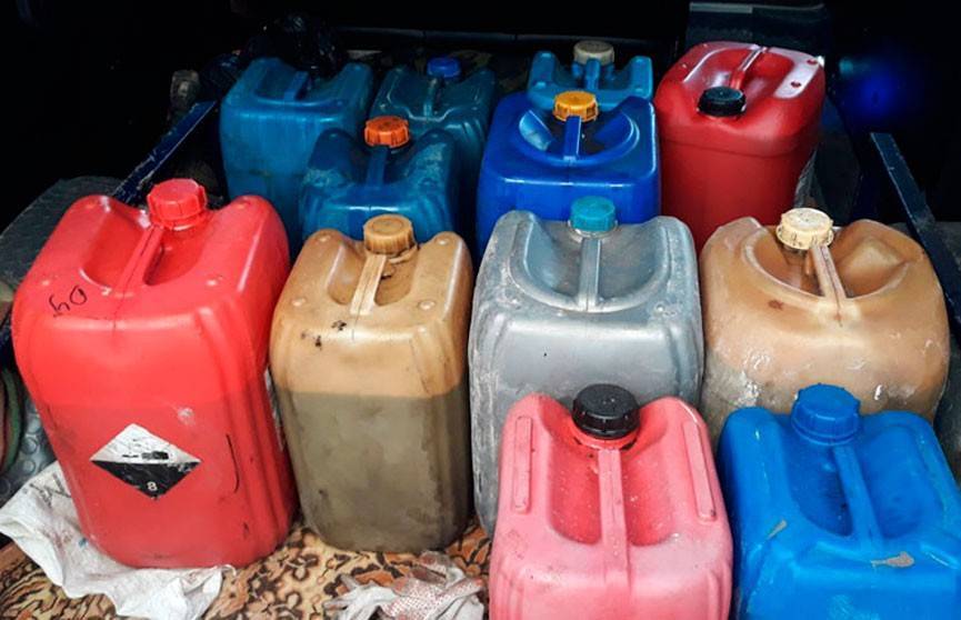 220 литров дизтоплива нашли у жительницы Стародорожского района