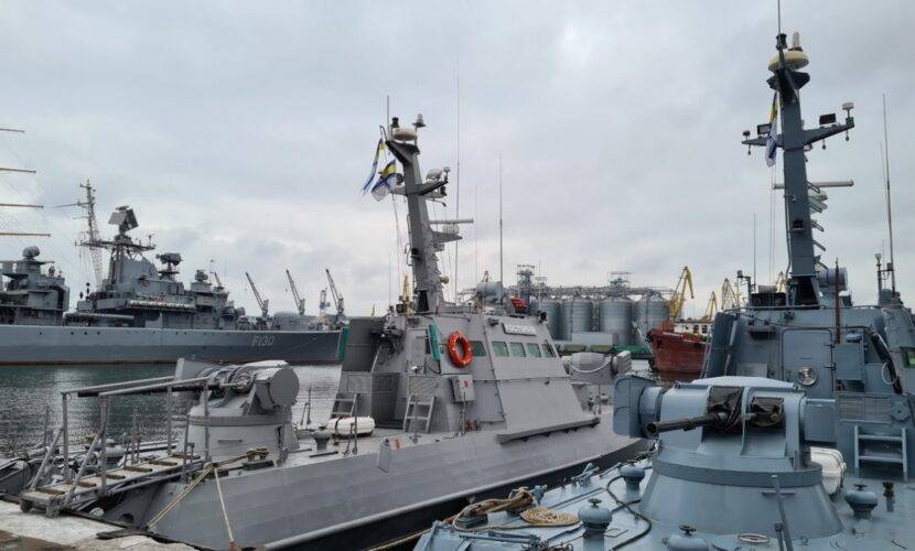 ВМСУ пригрозили застосувати зброю: катери ФСБ РФ вчинили нову провокацію в Азовському морі