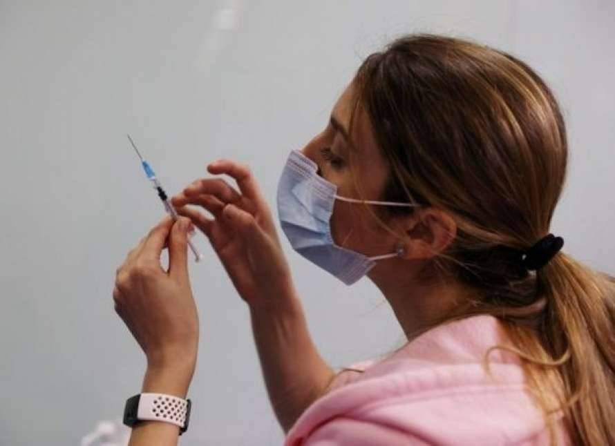 Украинцам придется ежегодно вакцинироваться от коронавируса