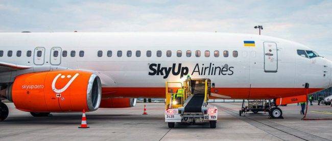 SkyUp прекратила продажу билетов на 15 маршрутов из Киева и Львова в страны ЕС