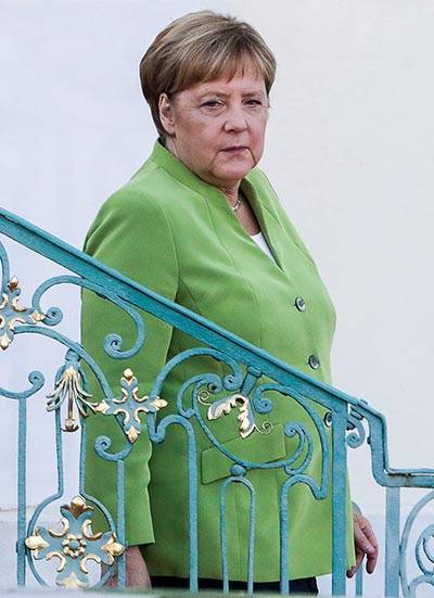 Меркель сделает прививку от коронавируса