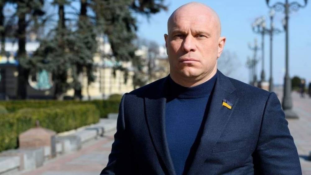 Спор "ветерана АТО" с нардепом на тему Майдана вызвал переполох в Верховной раде