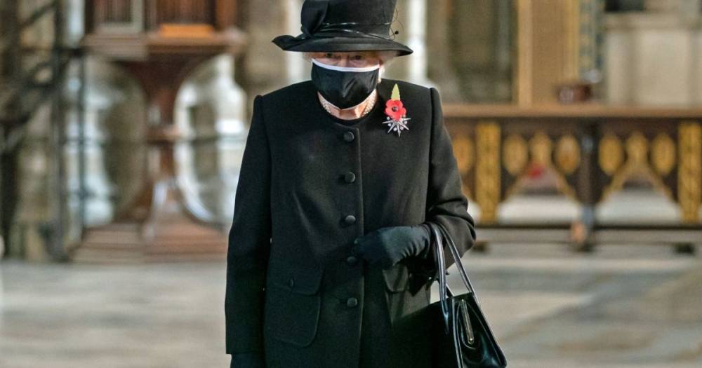 Во время похорон принца Филиппа королева Елизавета будет сидеть одна