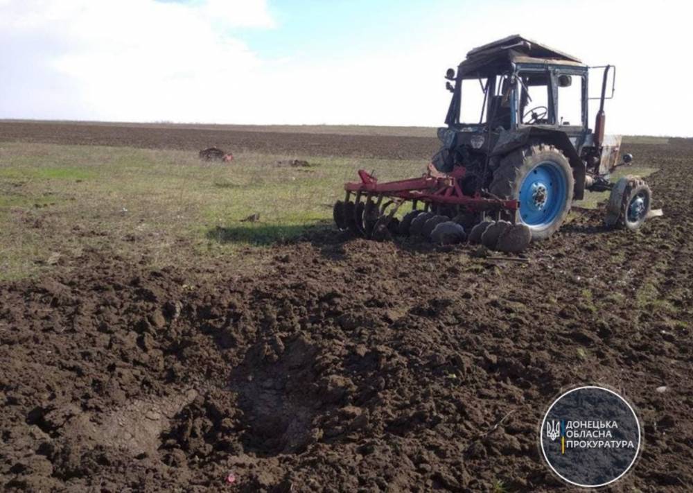 На Донбассе вблизи Гнутово подорвался трактор