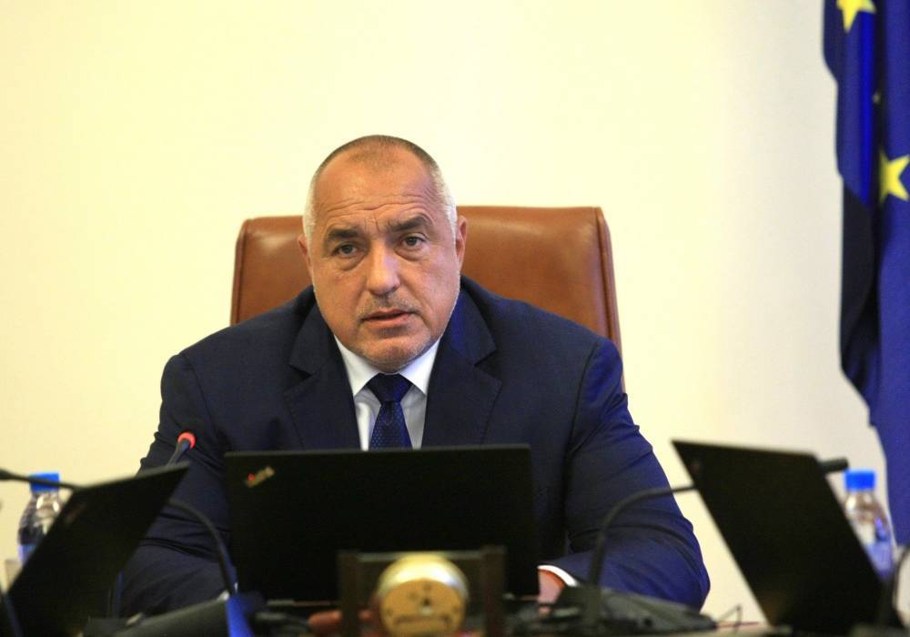 Парламент Болгарии принял отставку правительства во главе с премьер-министром