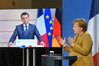 Макрон, Меркель и Зеленский призвали к отводу российских войск от границ Украины