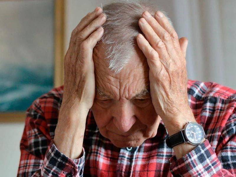 «Давай деньги, дед!»: 89-летнего жителя Таганрога ограбили среди бела дня
