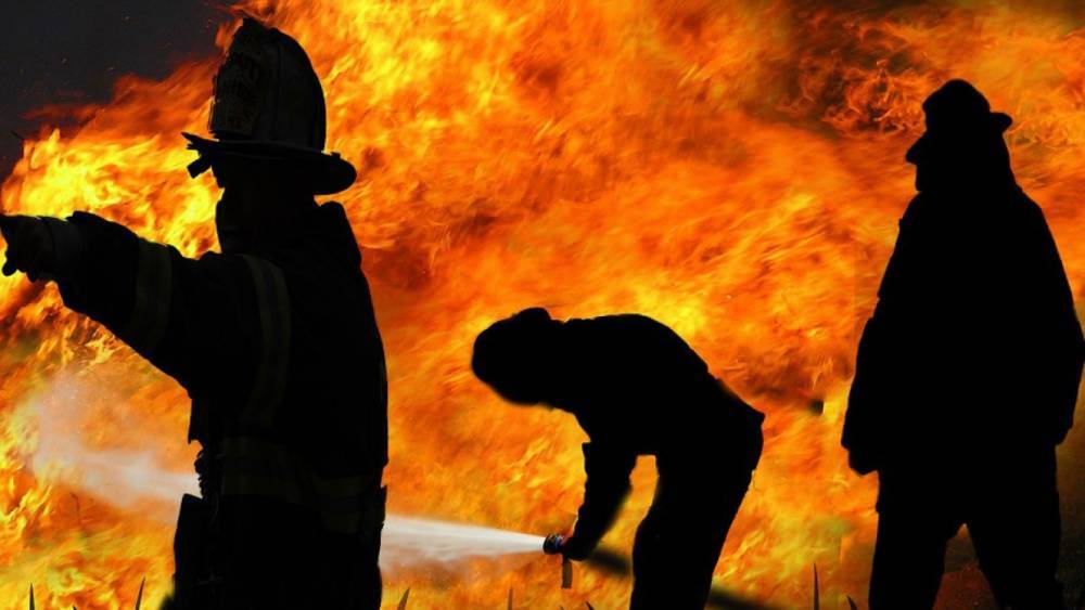 Два огнеборца погибли при тушении электростанции в Пекине