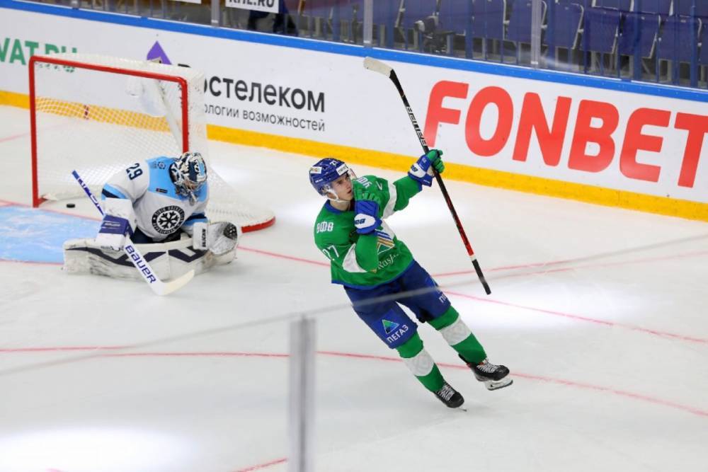 Молодой нападающий «Салавата Юлаева» подписал контракт с клубом НХЛ