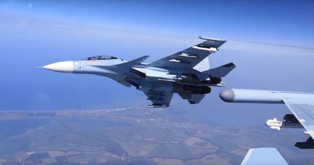 Россия для якобы учений перебросила в Крым полсотни самолетов (видео)