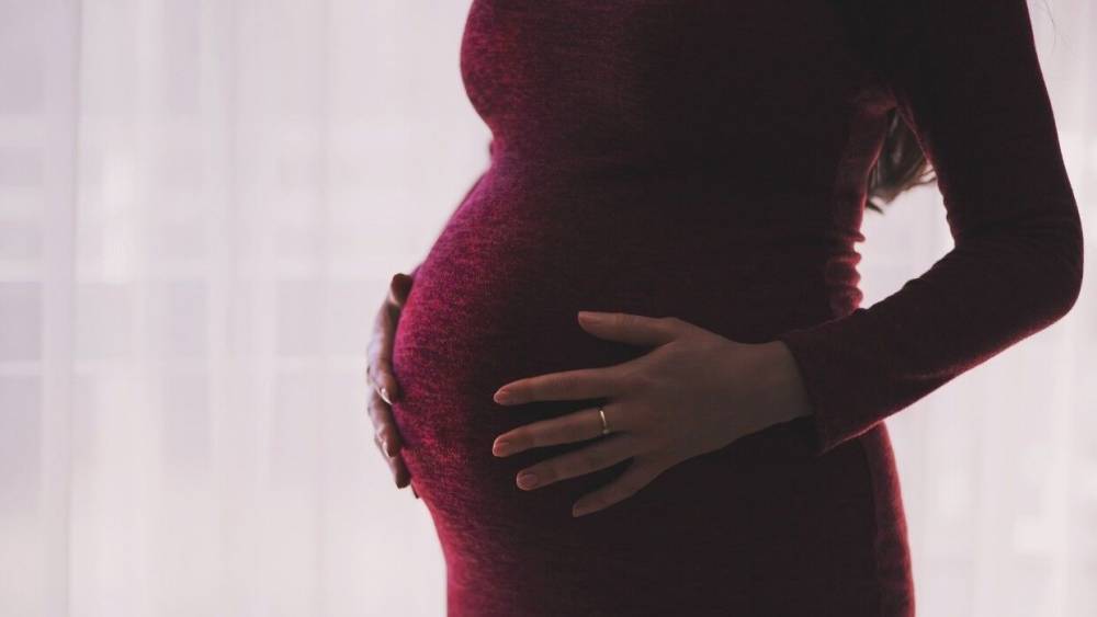 Женщин Бразилии призвали отложить беременность из-за распространения COVID-19