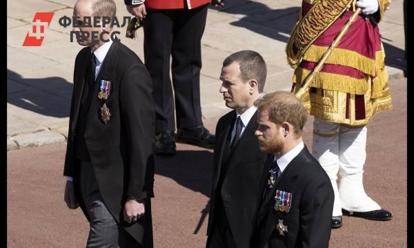 «Соскучился по своей врушке»: принца Гарри раскритиковали за поспешный отъезд