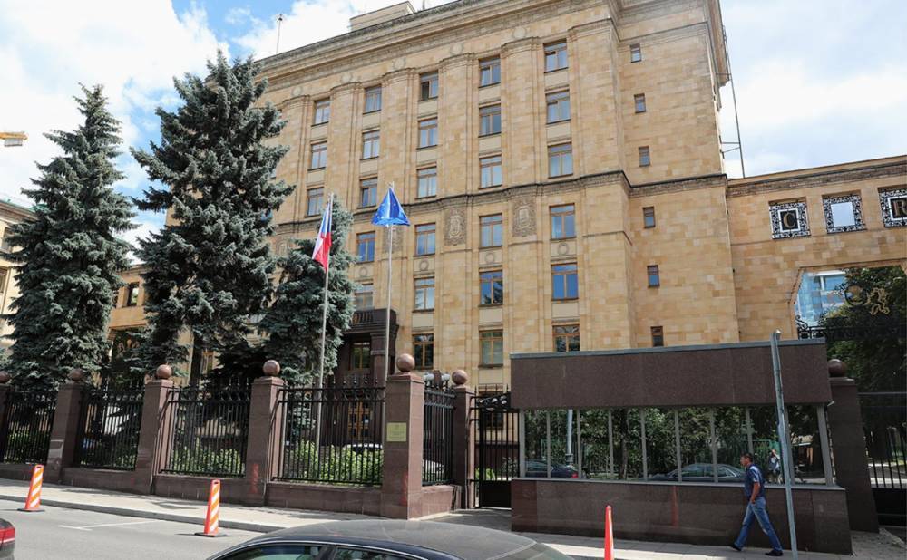 Россия намекнула на закрытие посольства Чехии в Москве