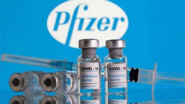 За каждым получившим первую дозу вакцины Pfizer будет зарезервирована вторая доза из этой же партии, - ЦОЗ