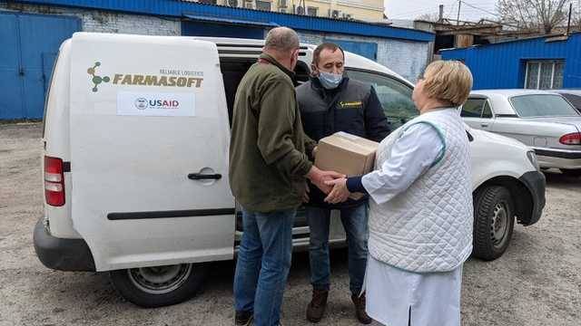 Харьковщина получила первую партию вакцины от Pfizer
